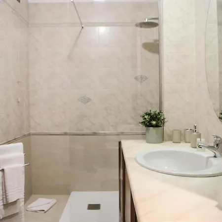 Monreale House Apartmán *